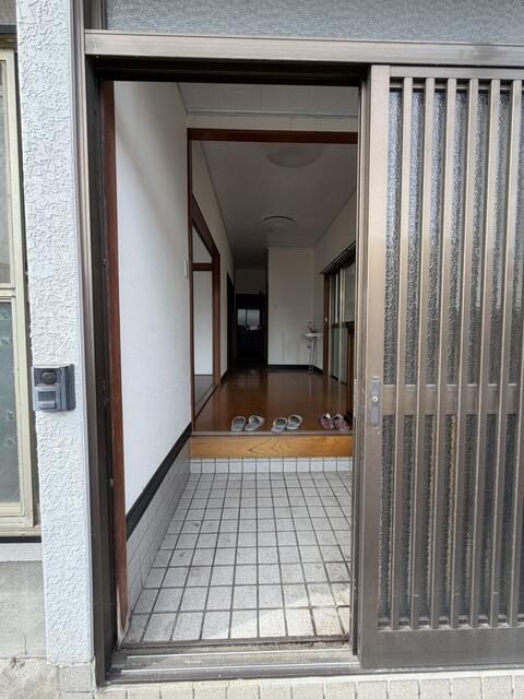 2-Storey Wooden Building for Rent in Ryugasaki, Ibaraki - Thumbnail 2