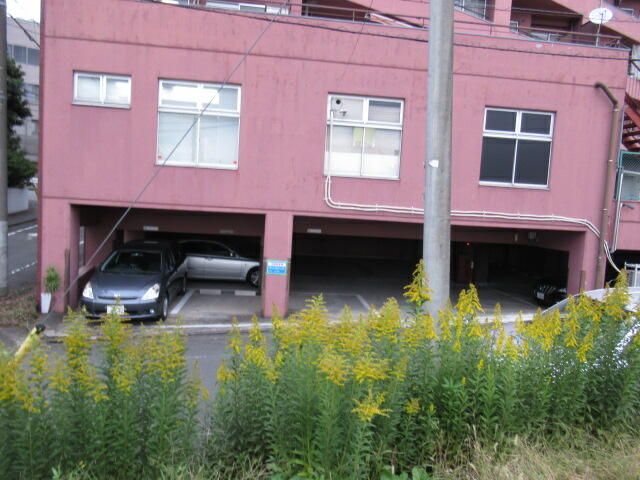 Sunflower Todoroki Parking Lot for Sale in Setagaya, Tokyo - Thumbnail 2