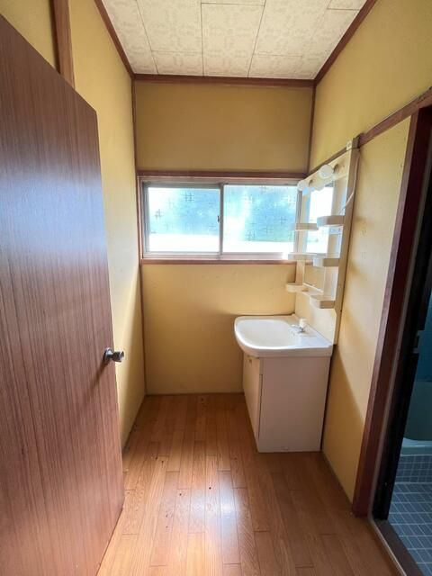 4K Detached House with Garden and Parking in Hiji Town, Oita - Thumbnail 2