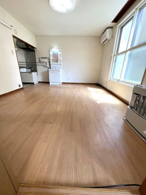 2LDK Apartment for Rent in Quiet Asahikawa, Hokkaido - Thumbnail 4