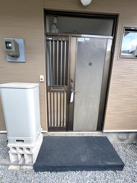 2LDK Apartment for Rent in Quiet Asahikawa, Hokkaido - Thumbnail 2