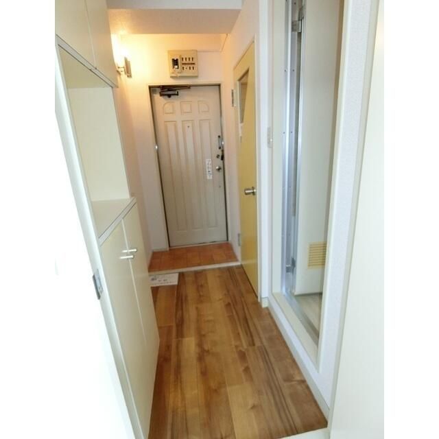 Renovated 1LDK Apartment with Free Rent Month in Kaga City - Thumbnail 2