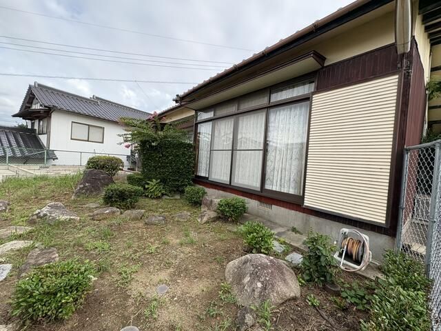 5DK House for Sale in Karatsu, Saga with 386 sqm Land - Image 11