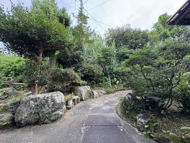 5DK House for Sale in Karatsu, Saga with 386 sqm Land - Image 11