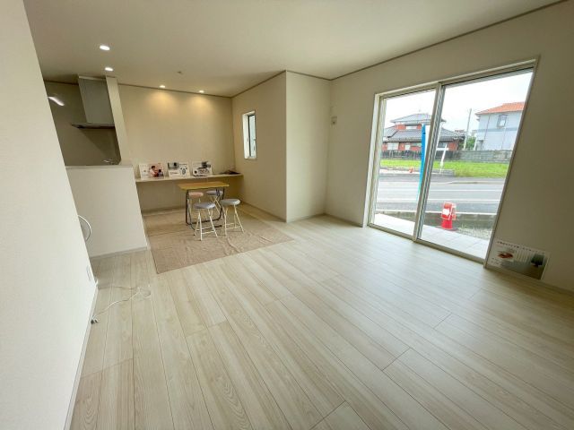 New 4LDK House for Sale in Chikugo City, Fukuoka - Thumbnail 2