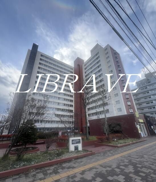 2LDK Apartment for Sale in Central Sapporo, Hokkaido - 64.4m² - Thumbnail 3