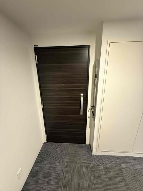 2LDK Corner Unit for Sale in Central Sapporo, Hokkaido - Thumbnail 2