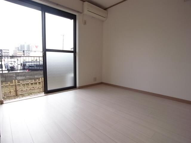 2DK Apartment for Rent in Ageo, Saitama - 45.36m² - Thumbnail 2