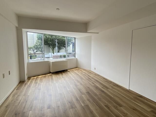 Vintage 2SLDK Apartment in Harajuku, Tokyo - 113.57 sqm - Thumbnail 3