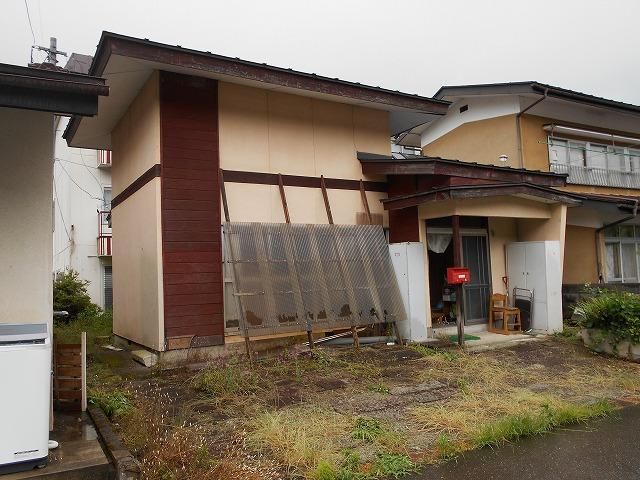 1973 Wooden House on 118sqm Land in Aizu-Wakamatsu, Fukushima - Thumbnail 2
