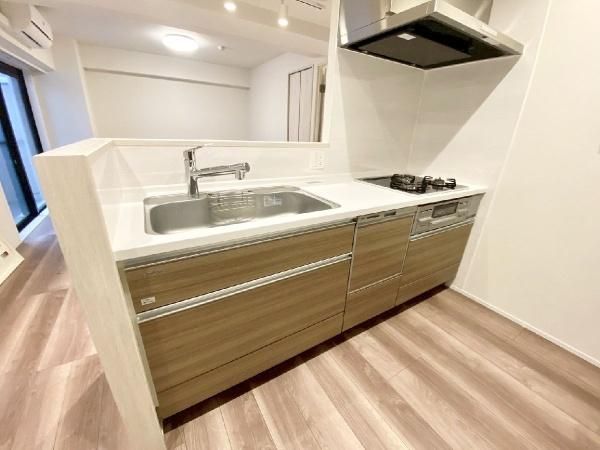 Lions Mansion Kita-Senzoku 1SLDK Apartment for Sale in Ota, Tokyo - Thumbnail 4