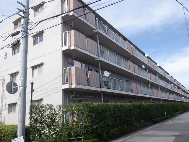2LDK Apartment for Sale in Kasukabe, Saitama - 80.76 sqm - Thumbnail 2
