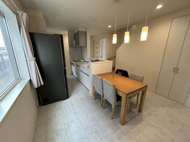 5LDK Modern House in Chikushino, Fukuoka | 2019 Build, Corner Lot - Thumbnail 2