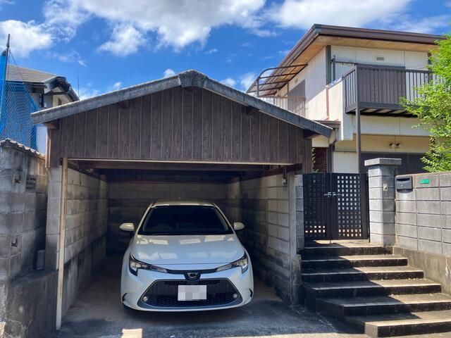 5LDK Detached House for Sale in Shinozaki, Kitakyushu - Image 1
