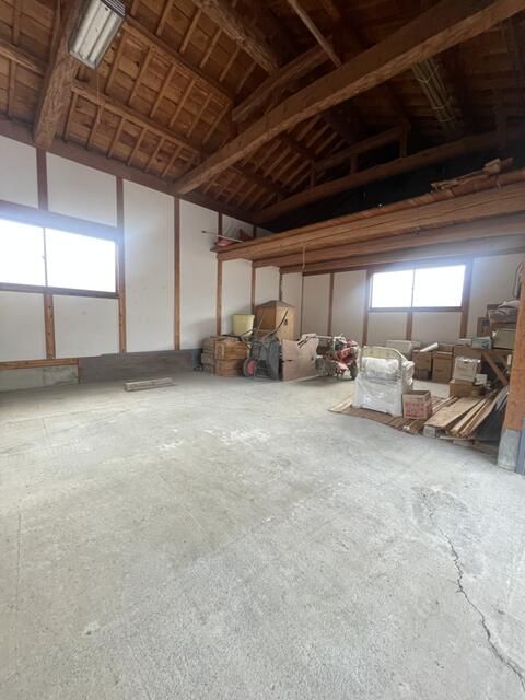 Large 7DK House with Outbuildings for Sale in Usa, Oita - Thumbnail 3