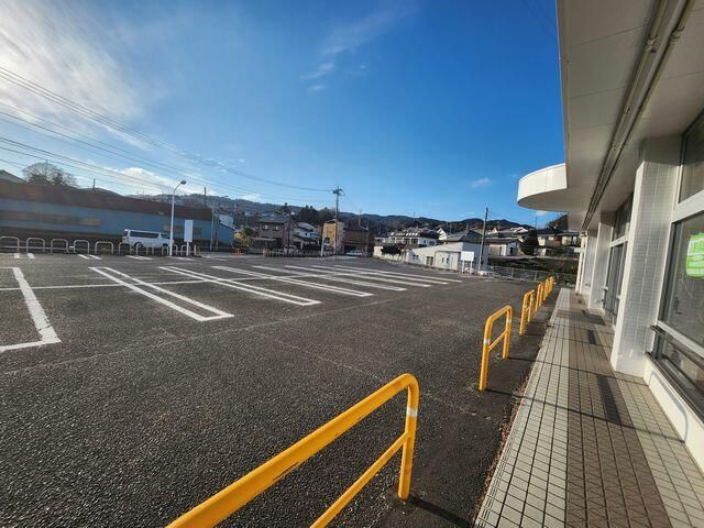 Roadside Commercial Building for Rent in Hitachi, Ibaraki - 886 Tsubo - Thumbnail 3