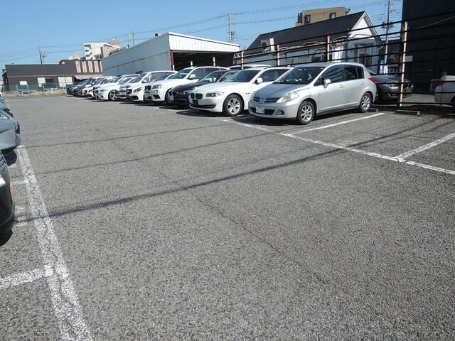 Monthly Parking Space Rental in Funabashi, Chiba - Thumbnail 3