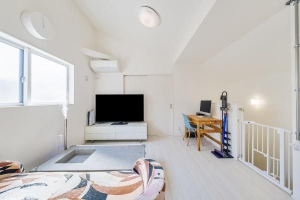 Modern 2022 Wooden House in Shinjuku, Tokyo with Parking - Thumbnail 4