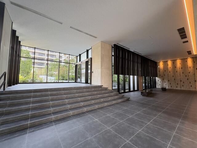 New 2LDK Apartment for Sale in Takadanobaba, Shinjuku - Thumbnail 4
