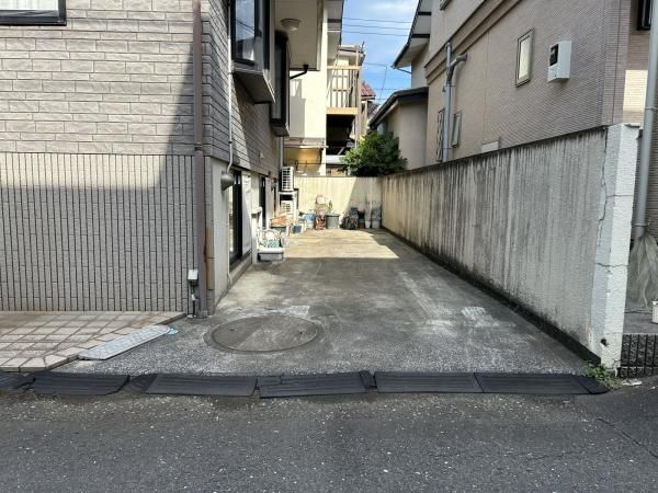4LDK Detached House for Sale in Fuchu, Tokyo - Thumbnail 3