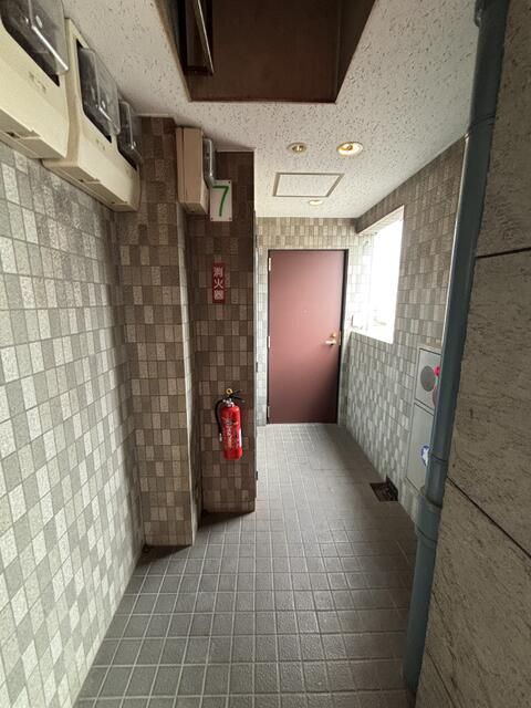 Commercial Unit for Rent in Tama City, Tokyo - Near Seiseki-sakuragaoka Station - Thumbnail 4