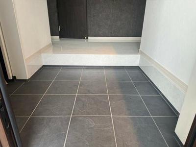 Modern 4LDK House Near Komono Station, Mie Prefecture — Image 2, Komono, Mie