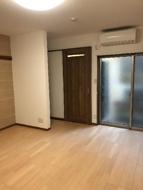1LDK Rental House Near Ushigome-Yanagicho Station, Shinjuku - Thumbnail 2