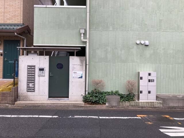 3-Story Apartment Building for Sale Near Shin-Shibamata Station, Tokyo - Thumbnail 4