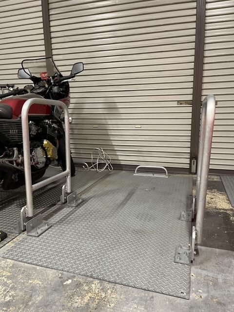 Indoor Motorcycle Parking Space for Rent in Atsugi, Kanagawa - Thumbnail 3