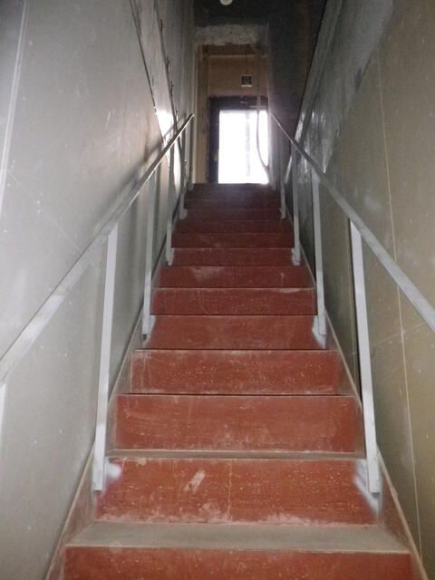 Commercial Space for Rent in Chiyoda, Tokyo - 77.22 sqm - Thumbnail 4