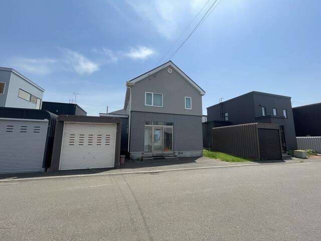 Used 4LDK Detached House for Sale in Ishikari, Hokkaido - Thumbnail 3
