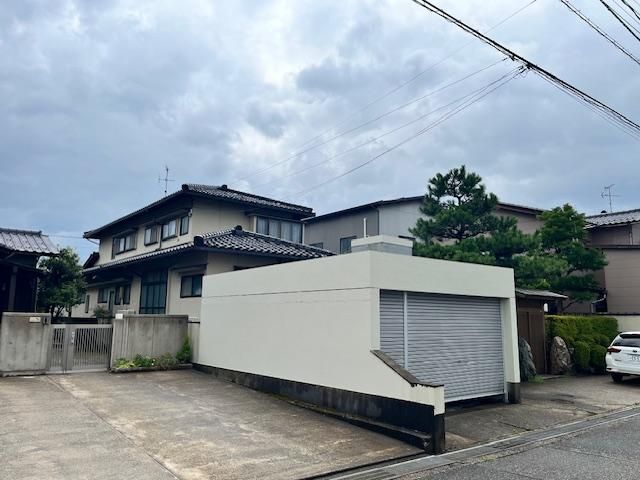 Spacious 9DK House for Sale in Kanazawa, Ishikawa - Main Image