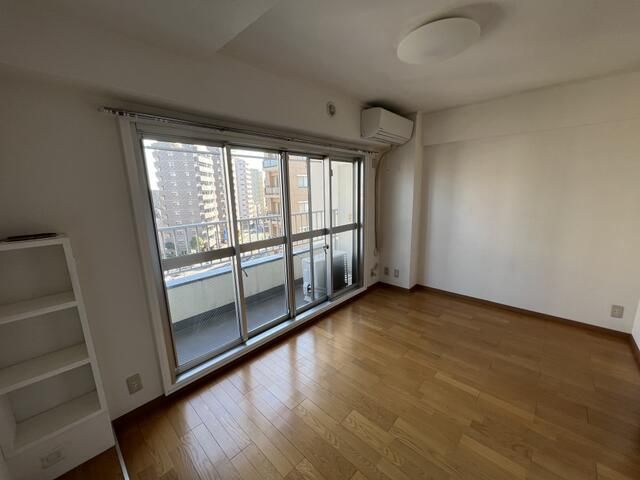 2DK Apartment for Sale in Itabashi, Tokyo - 32.73 sqm - Thumbnail 4