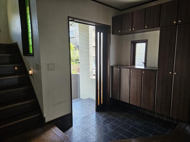 Spacious 5LDK House in Satte, Saitama – 151m² - Thumbnail 2