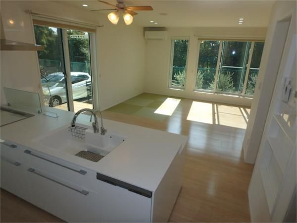 Renovated 3LDK House in Suzuka with Underfloor Heating & 66 Tsubo Land - Thumbnail 2