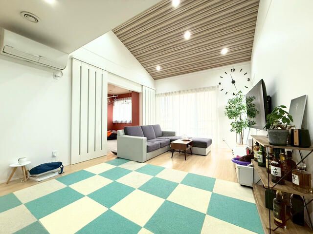Modern 4SLDK House for Sale in Sapporo Kita-ku, Hokkaido - Thumbnail 2
