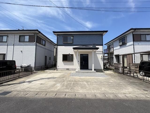 3LDK House for Sale in Kani, Gifu with Garden and 3 Parking Spaces - Image 7
