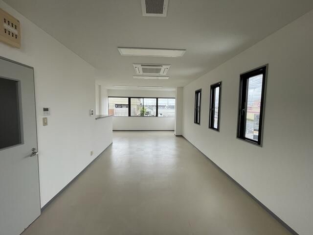 Commercial Unit for Lease in Wells Shiraoka Building, Saitama - Thumbnail 4