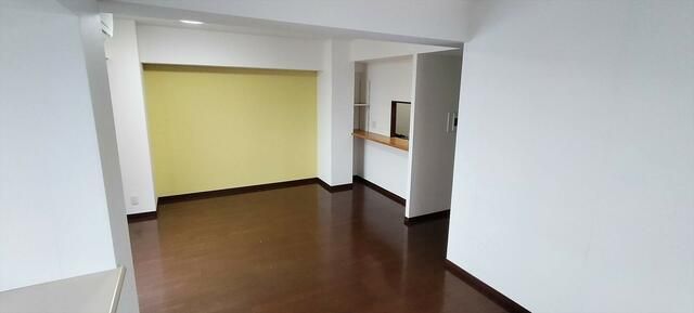 2LDK Apartment for Sale in Kunitachi, Tokyo | Famille Kunitachi - Thumbnail 3