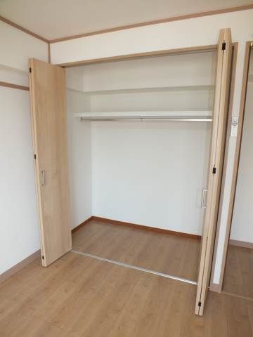 2DK Apartment for Rent in Itabashi-ku, Tokyo - 38 sqm - Thumbnail 2
