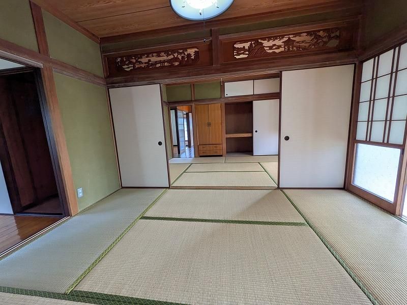 5DK House for Sale in Miyazaki with Garden and Parking - Thumbnail 4