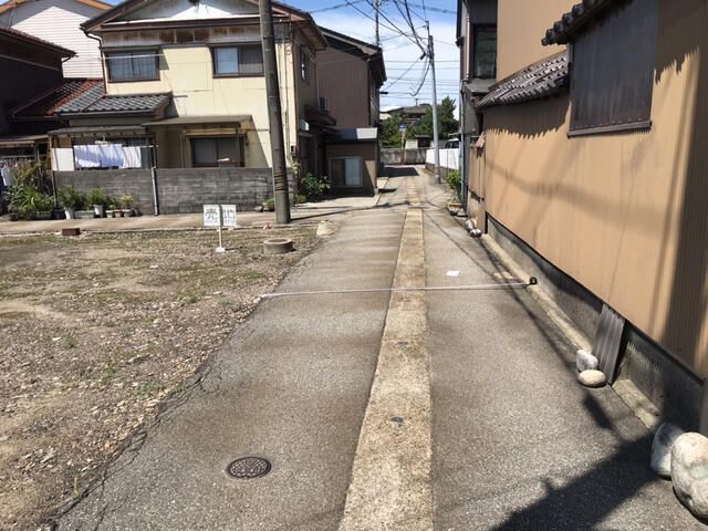 Land for Sale in Takaoka City, Toyama Prefecture - 275.93 sqm - Thumbnail 2