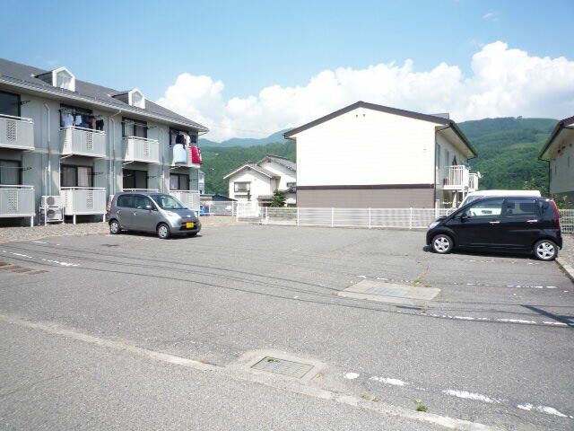 2K Apartment for Rent in Quiet Matsumoto, Nagano - 40,000 Yen - Thumbnail 2