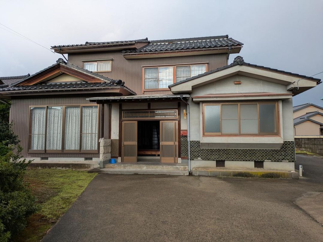 10LDK House with Warehouse on 1093sqm Land in Imizu, Toyama - Thumbnail 4