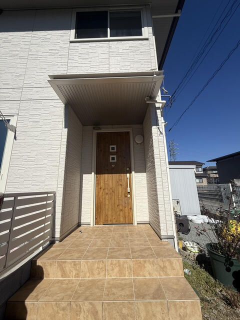 Modern 4SLDK House in Quiet Kofu, Yamanashi | 2017 Build - Thumbnail 3