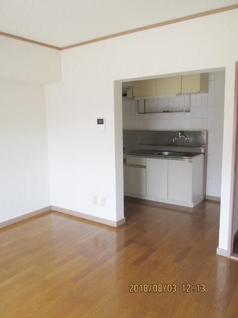 3LDK Apartment for Rent in Musashimurayama, Tokyo - 65,000 Yen - Thumbnail 4