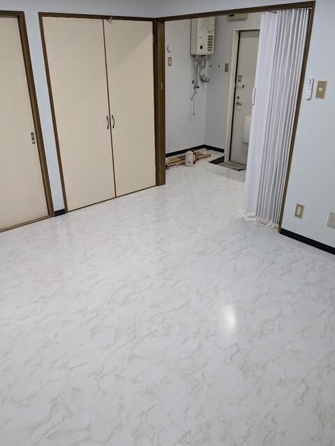 1R Apartment for Rent in Akita City, Akita Prefecture - Thumbnail 2