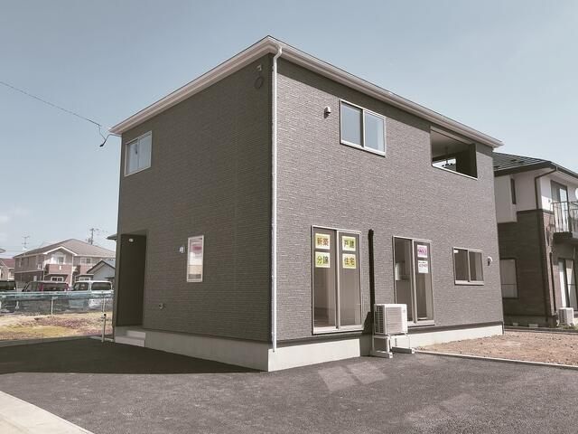 New 5LDK House for Sale in Hanamaki, Iwate - Thumbnail 2