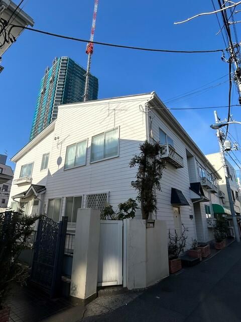 1K Apartment for Rent near Jujo Station, Tokyo - Thumbnail 3