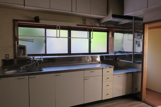 6DK Corner Lot House for Sale in Sanjo, Niigata - Thumbnail 4